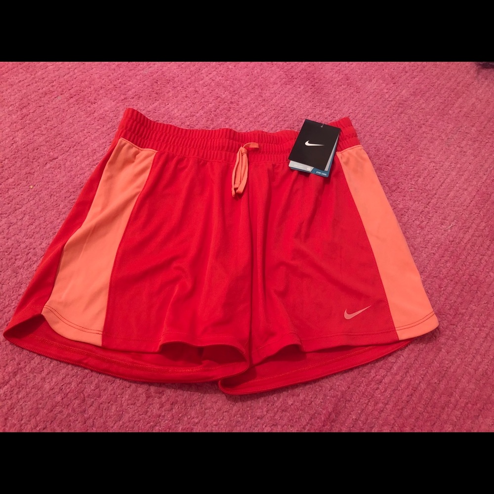 Women’s Nike NEW WITH TAGS